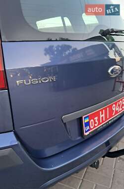 Хэтчбек Ford Fusion 2006 в 