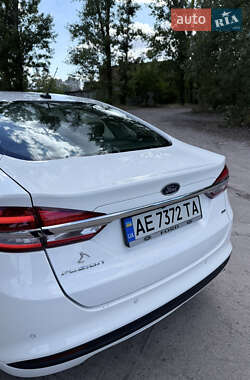 Седан Ford Fusion 2017 в 
