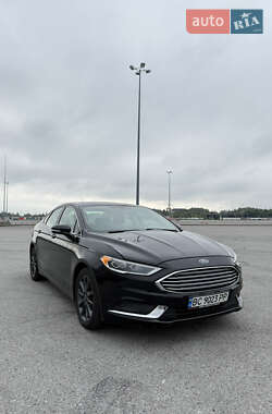 Седан Ford Fusion 2017 в 