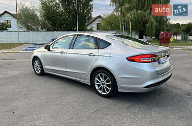 Седан Ford Fusion 2017 в 