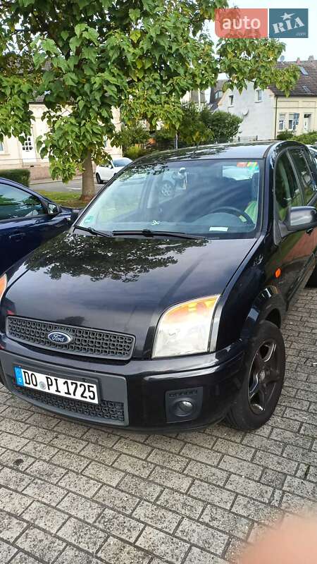 Хетчбек Ford Fusion 2011 в 