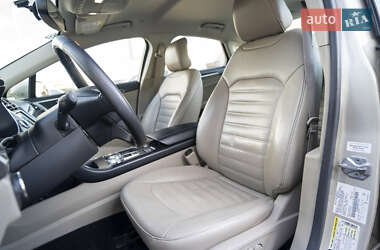 Седан Ford Fusion 2016 в 
