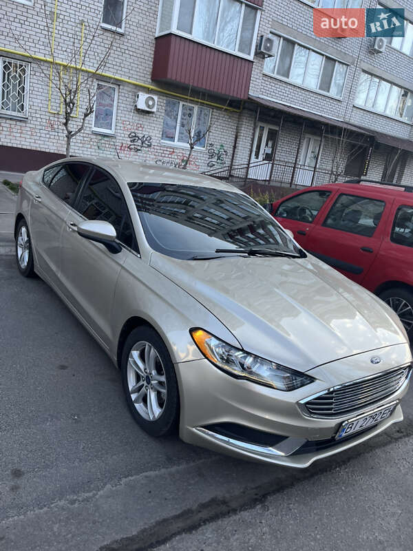 Седан Ford Fusion 2018 в Кременчуці