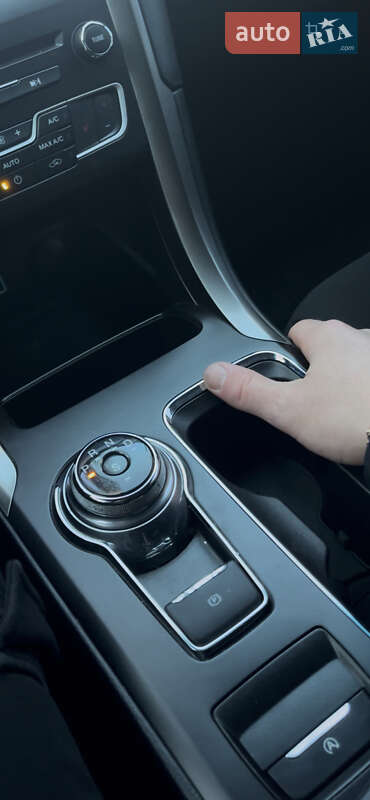 Седан Ford Fusion 2018 в Кременчуці