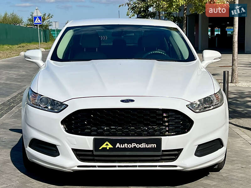 Седан Ford Fusion 2015 в Києві