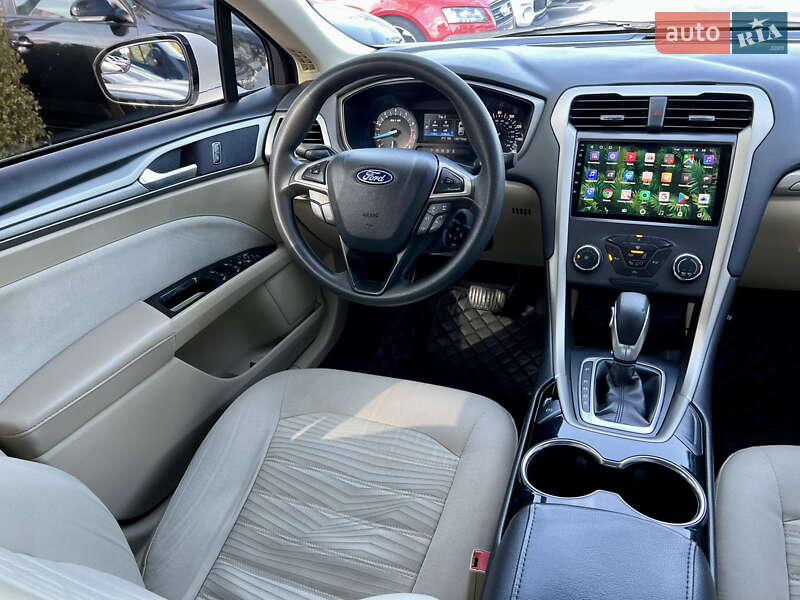 Седан Ford Fusion 2015 в Києві