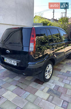 Хэтчбек Ford Fusion 2008 в 