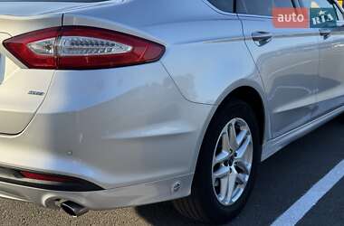 Седан Ford Fusion 2013 в 