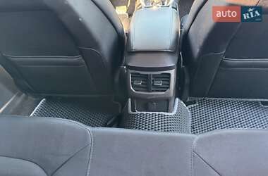Седан Ford Fusion 2013 в 
