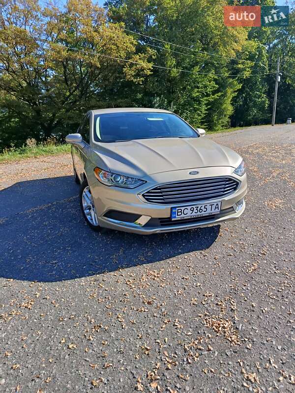 Седан Ford Fusion 2016 в Дрогобичі