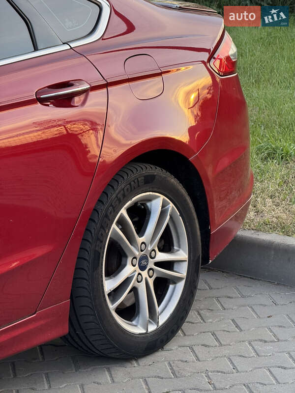 Седан Ford Fusion 2014 в Києві