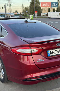 Седан Ford Fusion 2014 в Києві