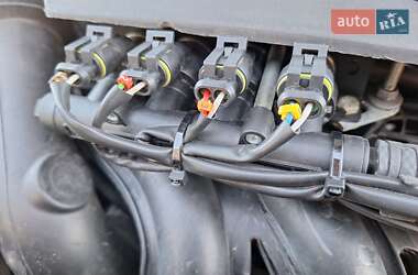 Хэтчбек Ford Fusion 2006 в 