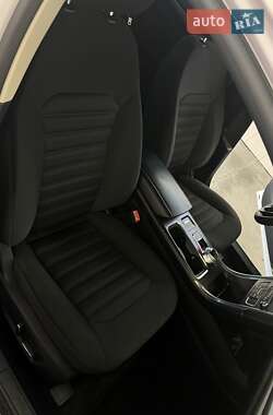 Седан Ford Fusion 2016 в 