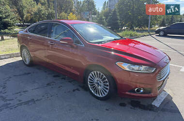 Седан Ford Fusion 2016 в 