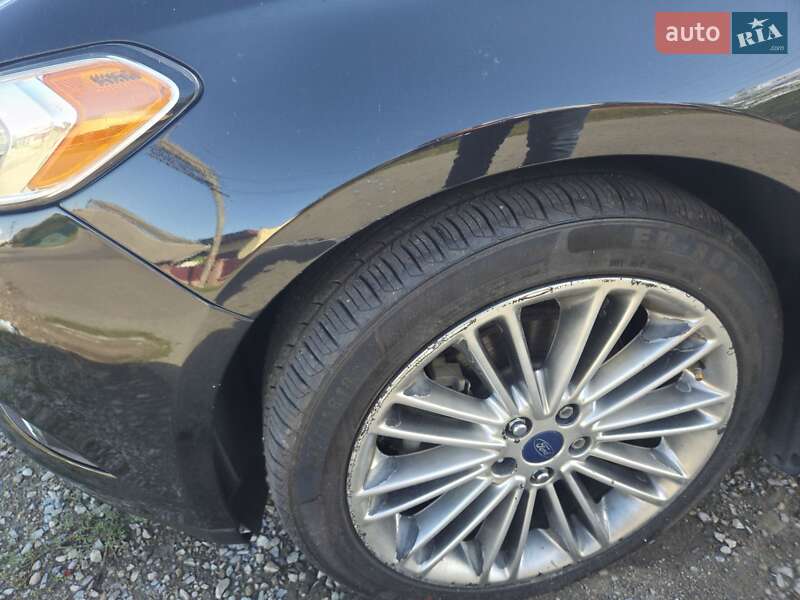 Седан Ford Fusion 2015 в Ивано-Франковске