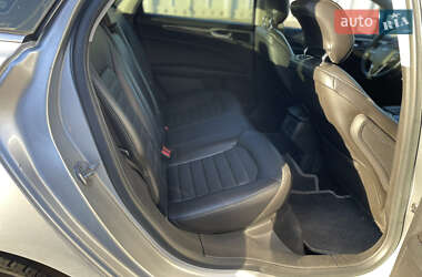 Седан Ford Fusion 2014 в 