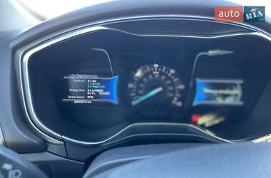 Седан Ford Fusion 2014 в 