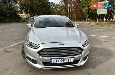 Седан Ford Fusion 2013 в 