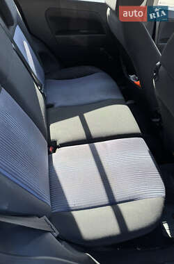 Хэтчбек Ford Fusion 2010 в 