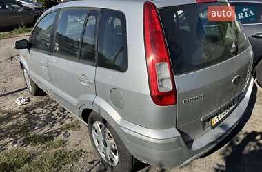 Хэтчбек Ford Fusion 2010 в 