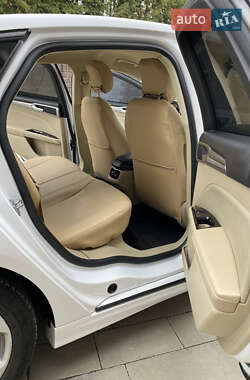 Седан Ford Fusion 2014 в 