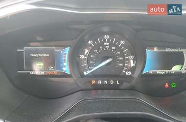Седан Ford Fusion 2019 в 