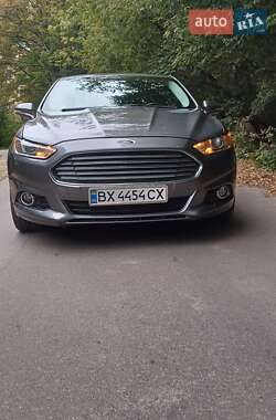 Седан Ford Fusion 2013 в 