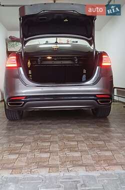 Седан Ford Fusion 2013 в 