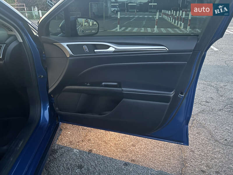 Седан Ford Fusion 2016 в Одессе