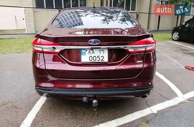 Седан Ford Fusion 2016 в 