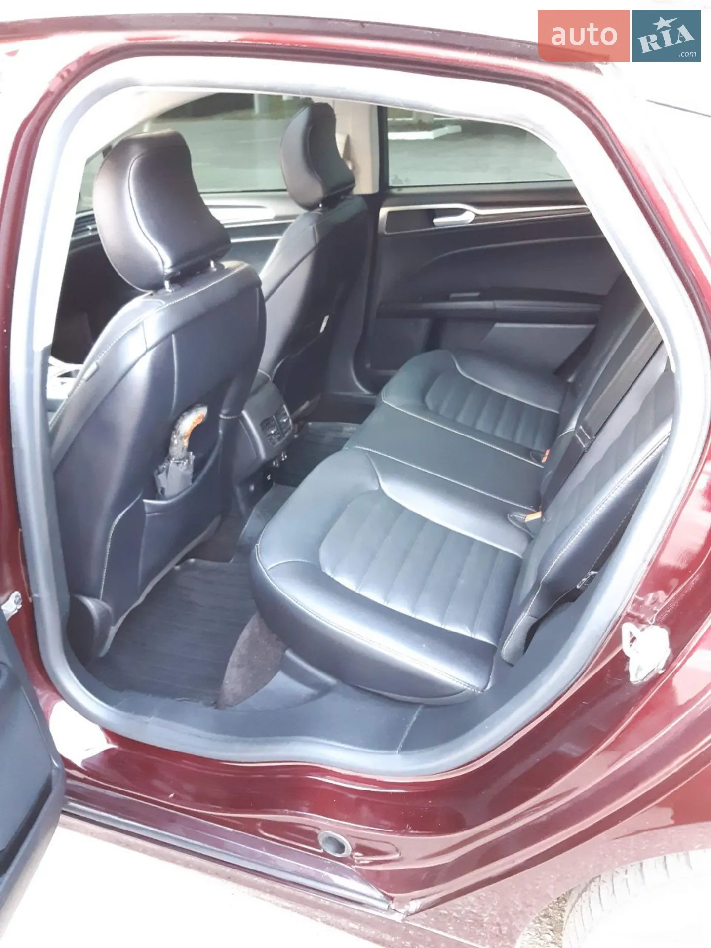 Ford Fusion 2017 VIN 3FA6P0PUXHR329871 фото оголошення 4 з 14