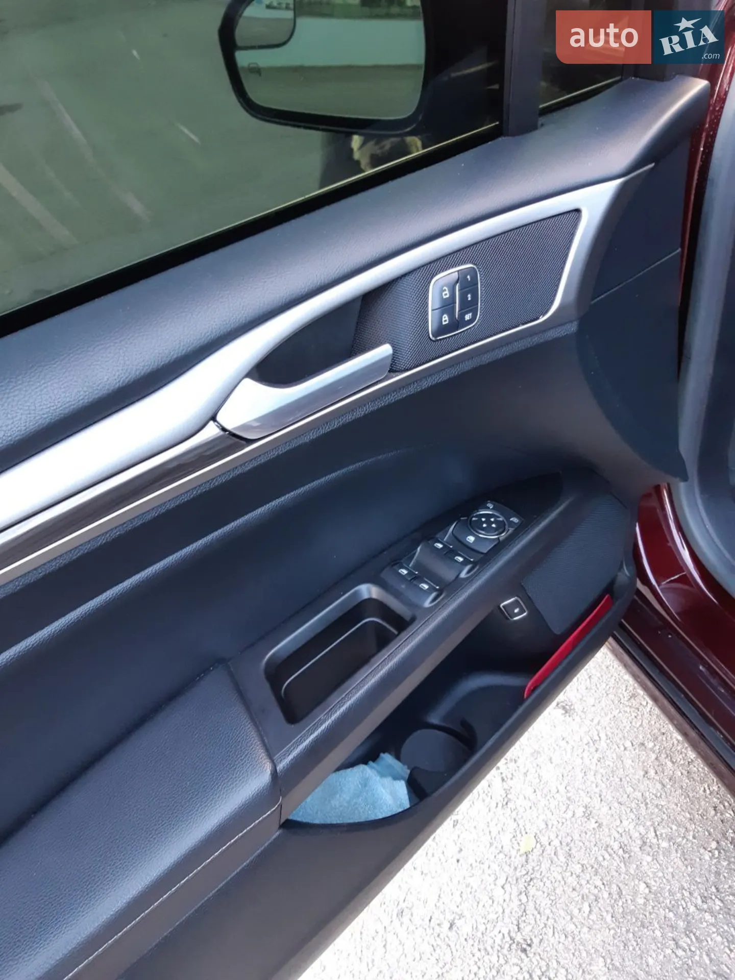 Ford Fusion 2017 VIN 3FA6P0PUXHR329871 фото оголошення 9 з 14