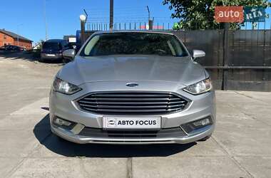 Седан Ford Fusion 2017 в 