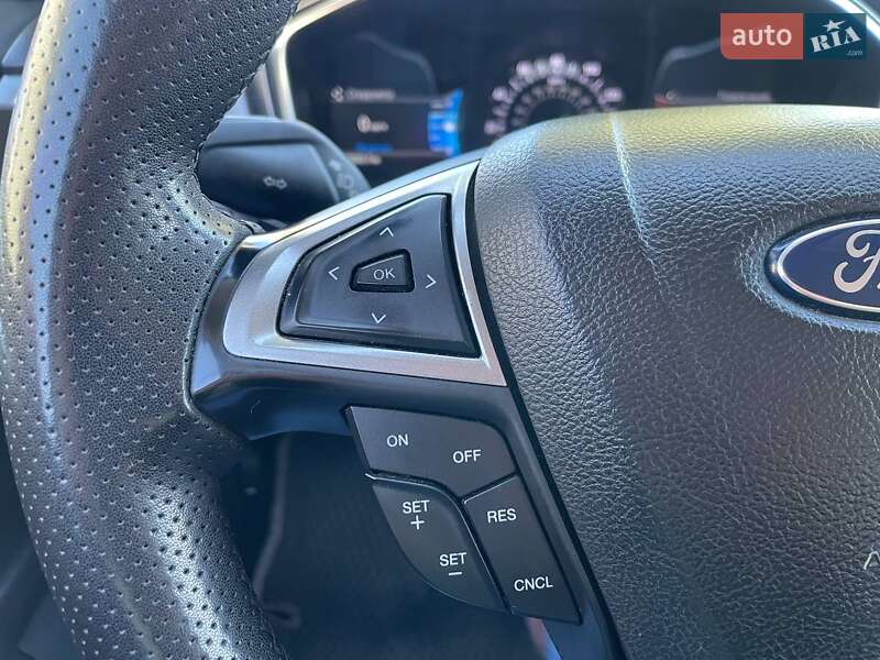 Седан Ford Fusion 2017 в Києві
