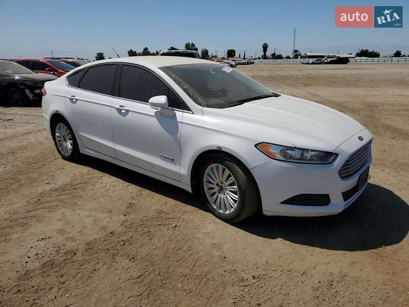 Седан Ford Fusion 2016 в Хмельницком
