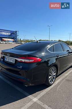 Седан Ford Fusion 2017 в 