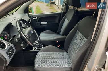 Хэтчбек Ford Fusion 2006 в 