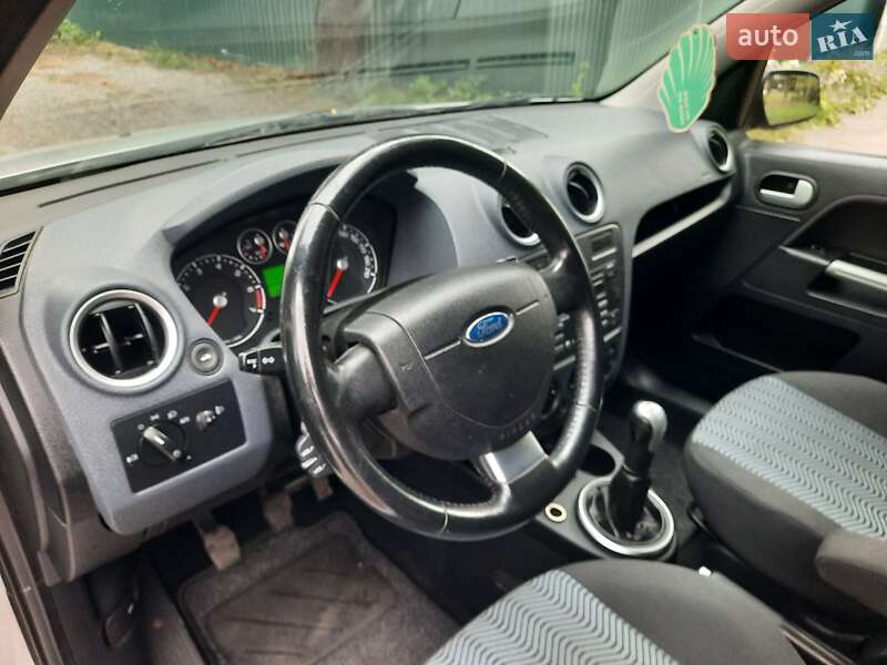 Хэтчбек Ford Fusion 2006 в Полтаве фото 21 Хэтчбек Ford Fusion 2006 в Полтаве