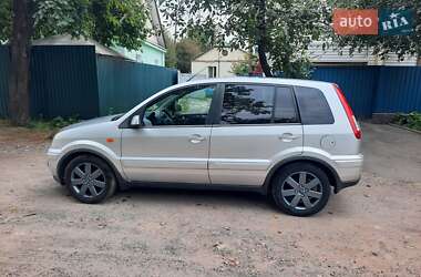 Хэтчбек Ford Fusion 2006 в 