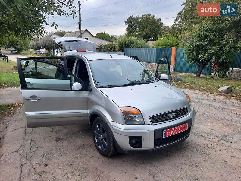 Хэтчбек Ford Fusion 2006 в Полтаве фото 76 Хэтчбек Ford Fusion 2006 в Полтаве