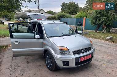 Хэтчбек Ford Fusion 2006 в 