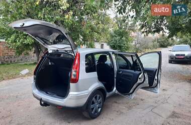 Хэтчбек Ford Fusion 2006 в 