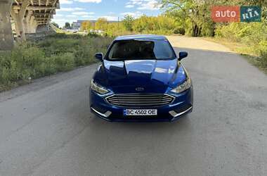 Седан Ford Fusion 2017 в 