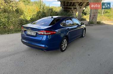 Седан Ford Fusion 2017 в 