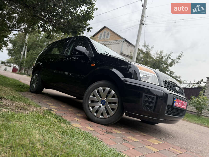 Хэтчбек Ford Fusion 2009 в 
