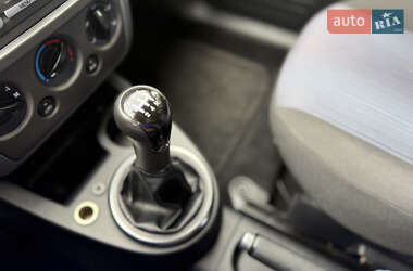 Хетчбек Ford Fusion 2009 в 