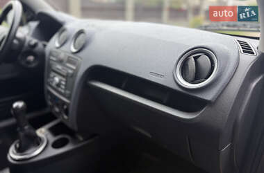 Хетчбек Ford Fusion 2009 в 