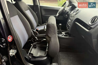 Хетчбек Ford Fusion 2009 в 