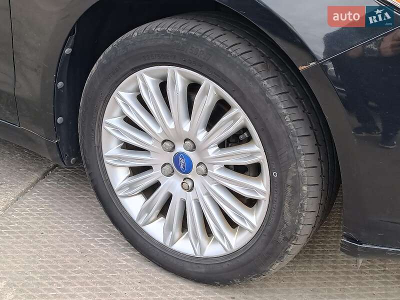 Седан Ford Fusion 2013 в Харькове